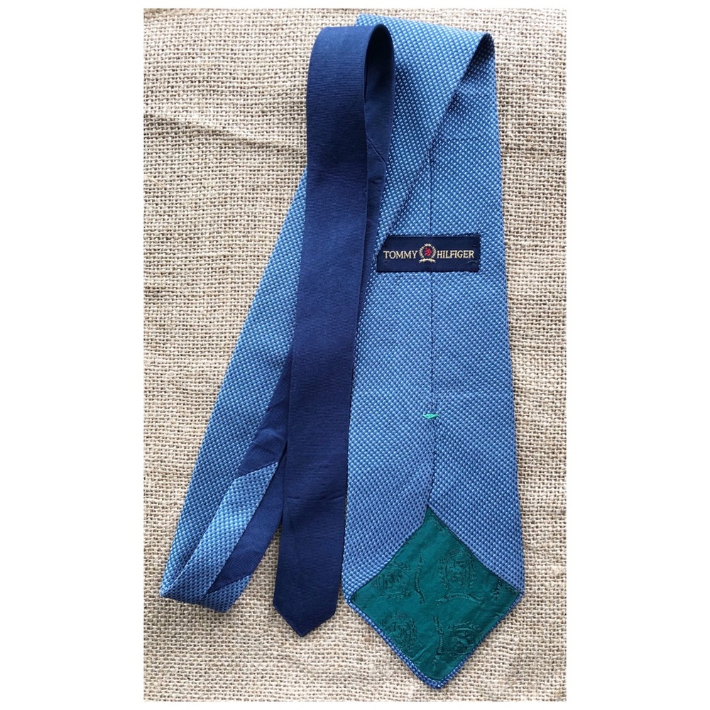 Tommy Hilfiger ♥️ 100% Silk Tie🦩 - Picture 6 of 7